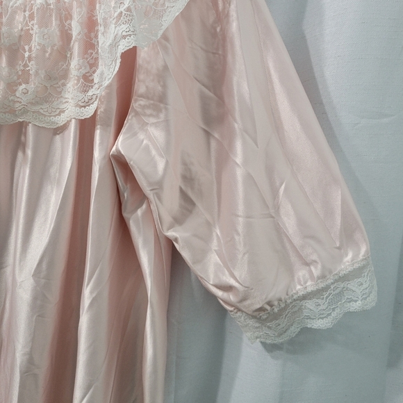 Vintage vandemere Women's  Pink Lace Nightgown One Size - Picture 14 of 16